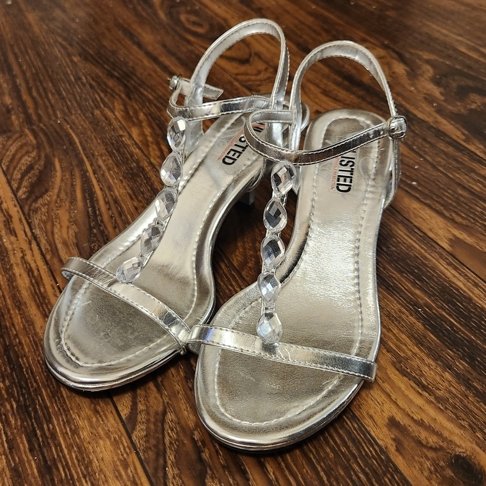 Kenneth Cole Silver Jewel Heels Sandals size 7